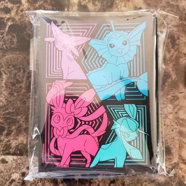 Vaporeon, Espeon, Sylveon, Glaceon - Evolving Skies Elite Trainer Box - Pokemon Sleeves - English - 60 Sleeves