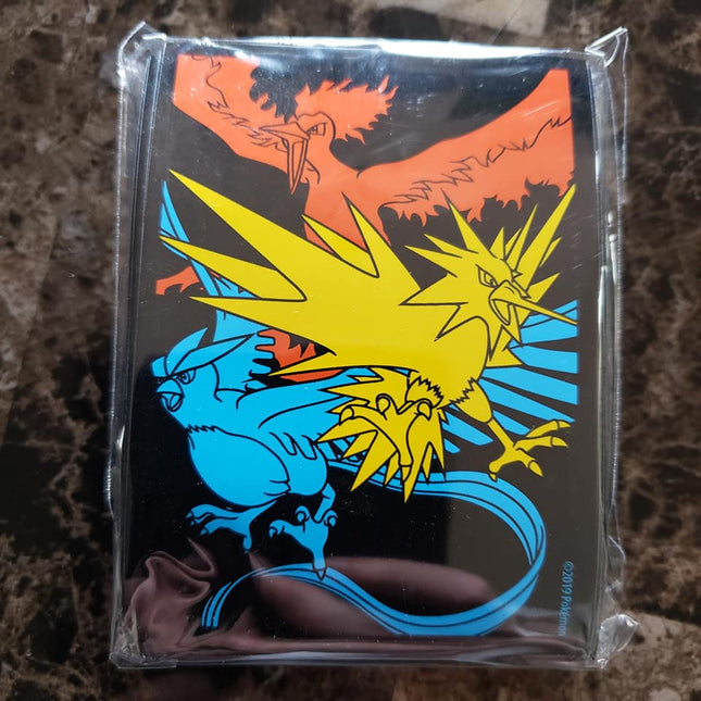 Moltres Zapdos Articuno - Hidden Fates Elite Trainer Box - Pokemon Sleeves - English - 60 Sleeves