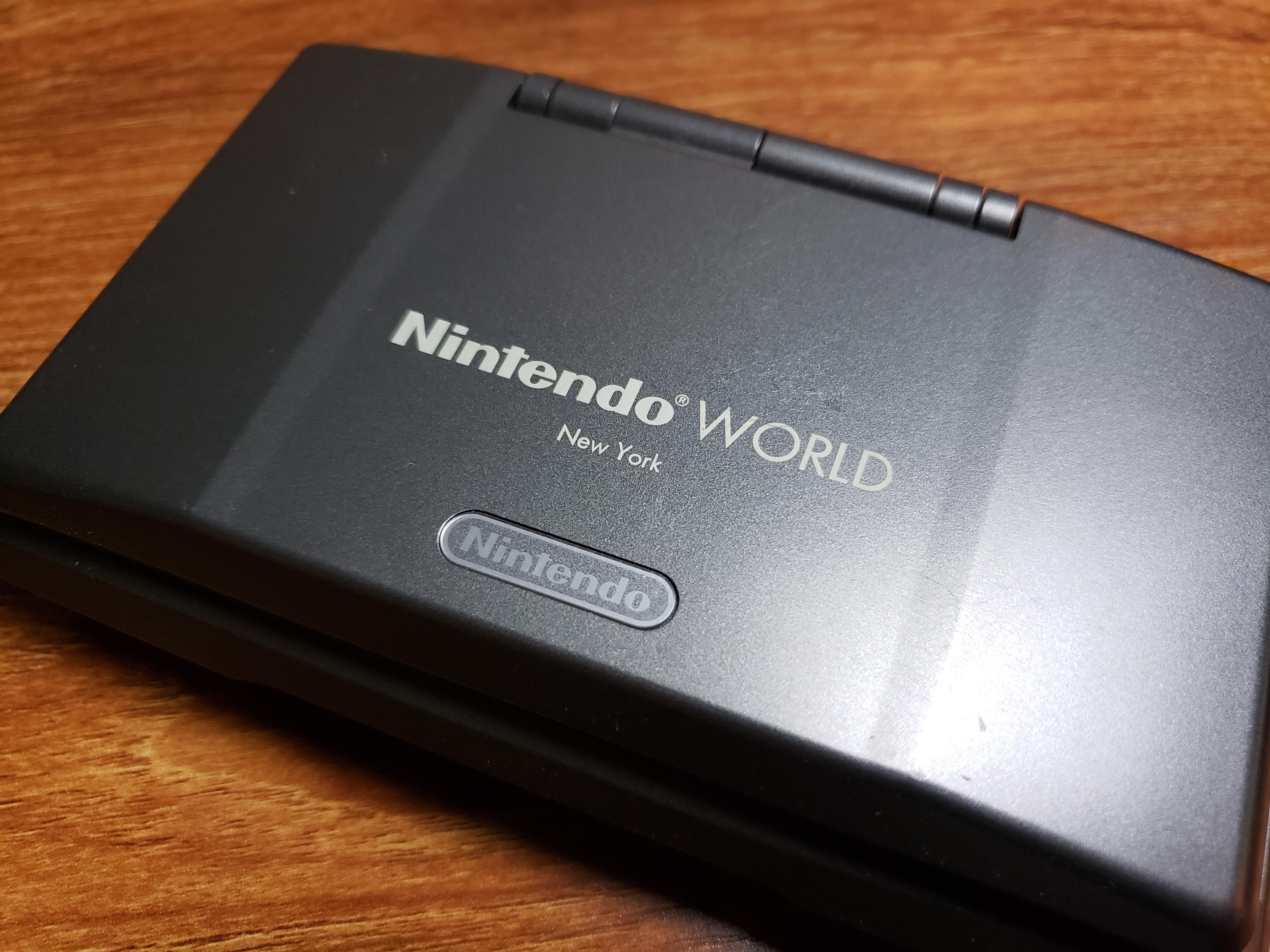 tale komme til syne tilfredshed Nintendo DS Black Console - Nintendo World New York - Etched Nintendo –  Squeaks Game World