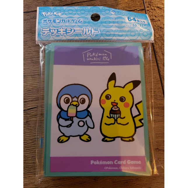 Piplup & Pikachu Share a Treat - Pokemon Nonbiri Life - Pokemon Center - Set of 64 Sleeves