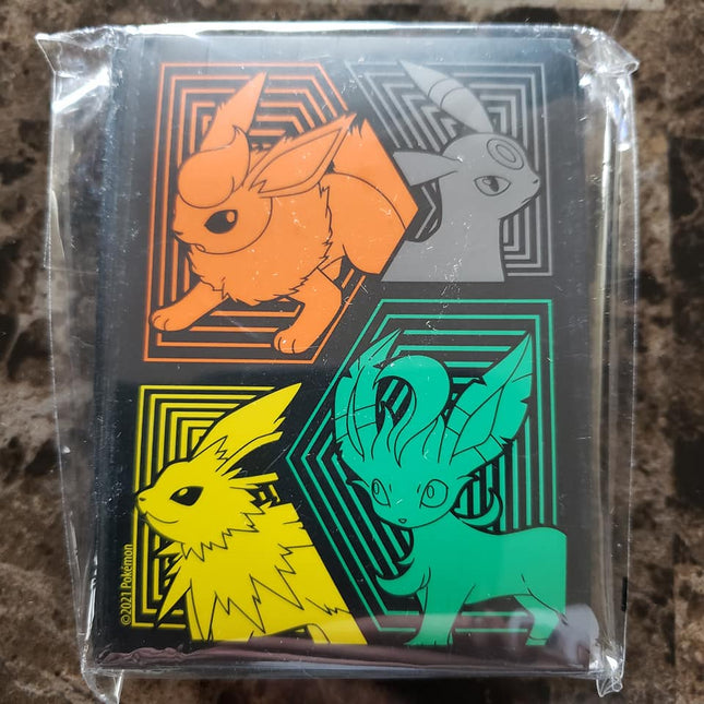 Flareon, Jolteon, Leafeon, Umbreon - Evolving Skies Elite Trainer Box - Pokemon Sleeves - English - 60 Sleeves