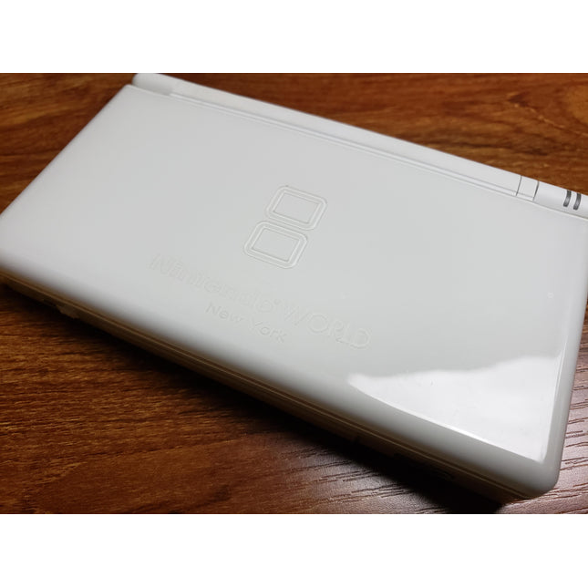 Nintendo DS Lite White Console - Nintendo World New York - Etched Nintendo World Logo - Extremely Rare - Used