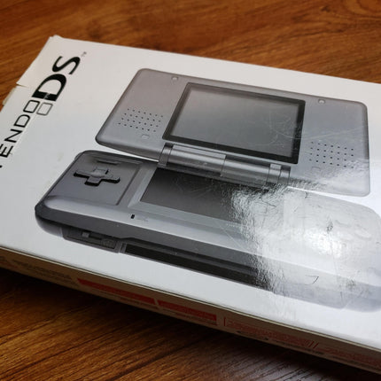 Nintendo DS Graphite - Autographed by Shigeru Miyamoto - Nintendo World 9/25/05 - CIB - Extremely Rare